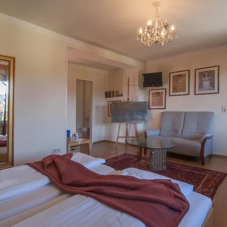 Landidyll-hotel Nudelbacher فندق
